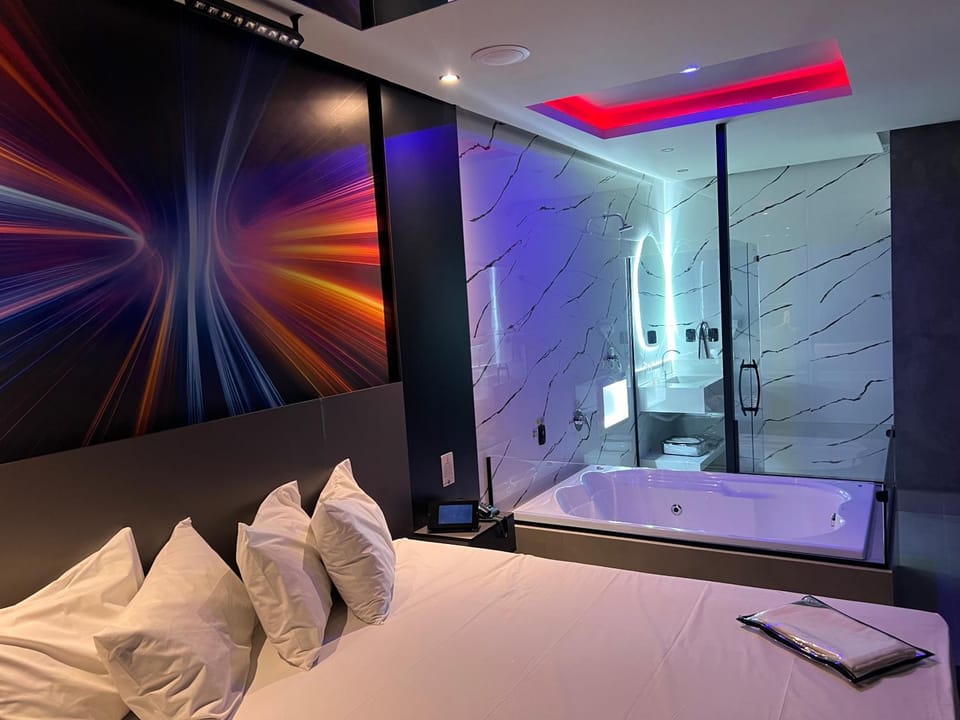 Shower, Bed, Hot Tub, Bathroom, Photo of the whole room, Bedroom