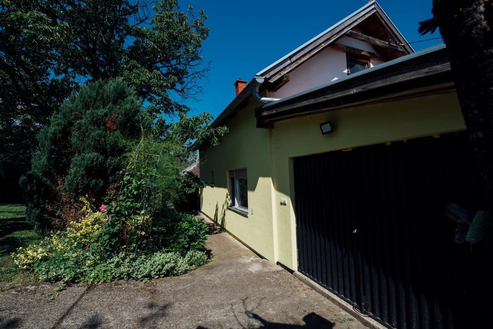 Property building, Garden view, Garden view