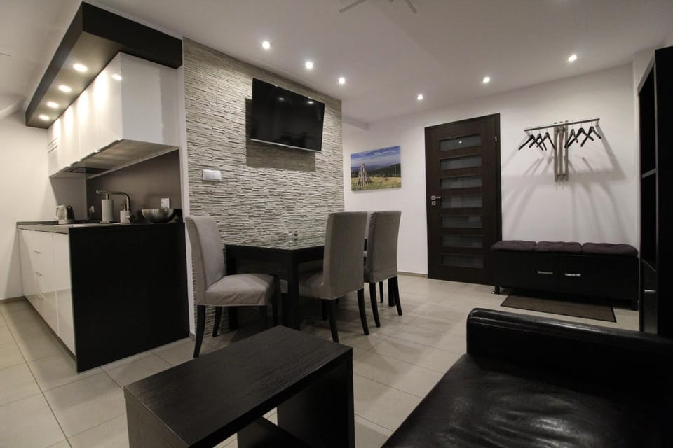 Communal lounge/ TV room, Living room, Seating area