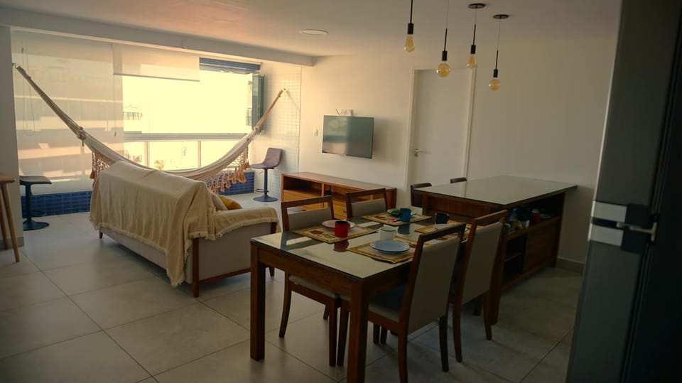 João Pessoa, a dois passos do paraíso, 2 suítes com A/C, vista panorâmica para o mar do Bessa, portaria 24h e 2 vagas de garagem Apartment in Cabedelo