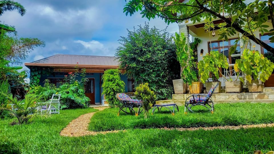 Property building, Day, Garden, Garden view