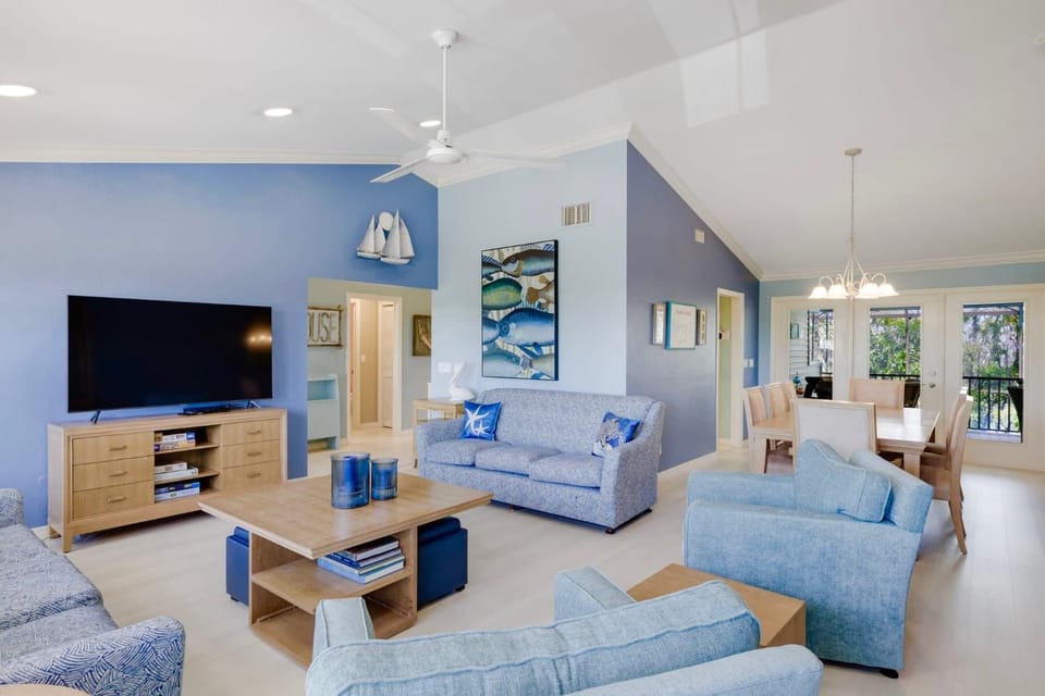 Gorgeous 5 Bedroom Home with Heated Pool and Spa House in Sanibel Island