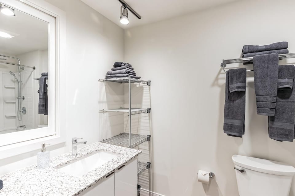 Studio apartment with prime location Apartment in Cleveland Heights