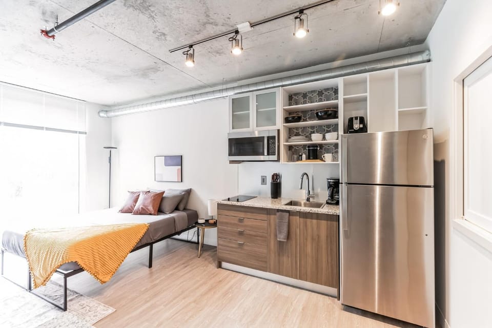 Studio apartment with prime location Apartment in Cleveland Heights