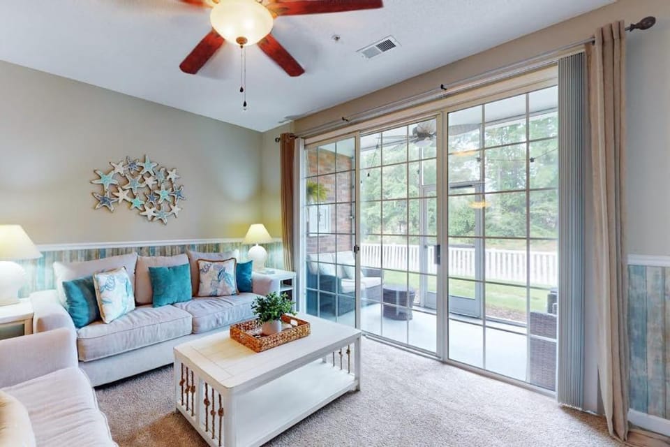Barefoot Blessing Apartment in North Myrtle Beach