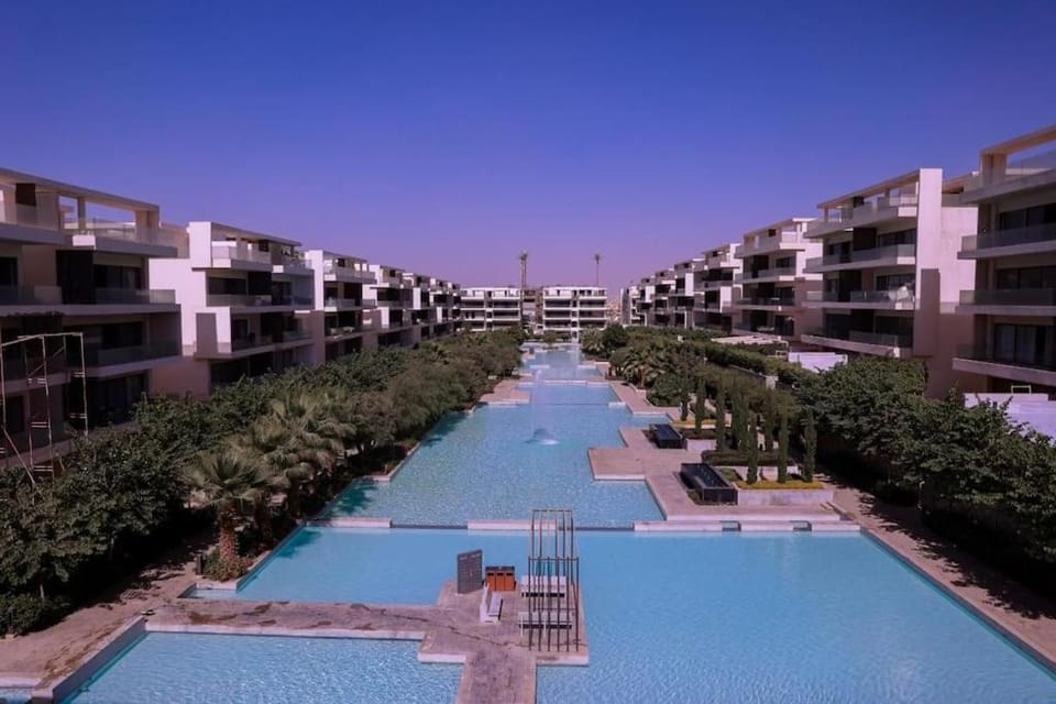 Luxurious Lake View Flat 3 Bedrooms Gated Compound96 Apartment in New Cairo City
