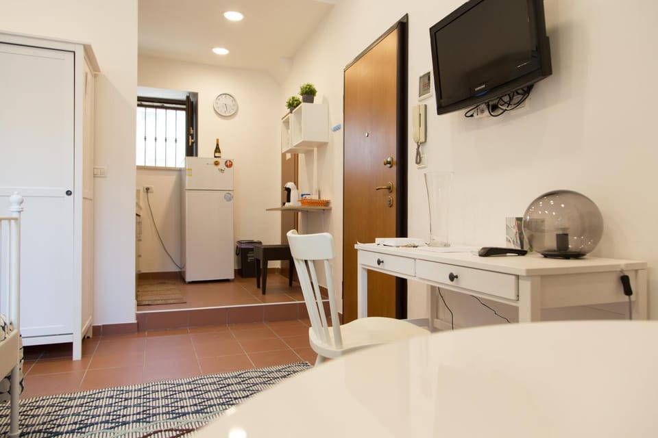 TV and multimedia, Kitchen or kitchenette