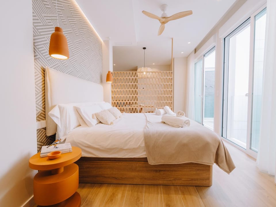 Bed, Photo of the whole room