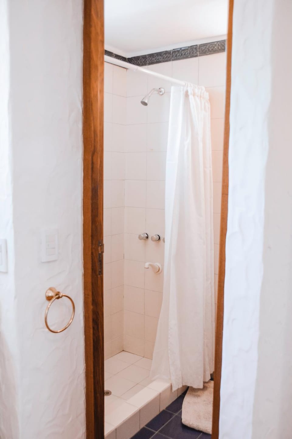 Shower, Bathroom, towels
