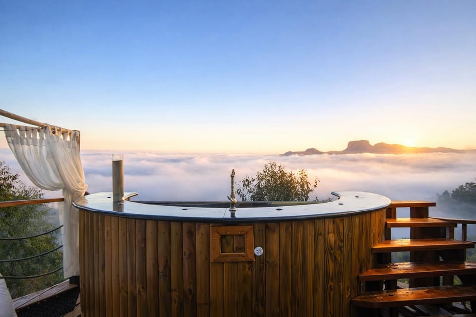 Chalé Boutique Spa- Sauna seca, Jacuzzi , Rede suspensa Chalet in State of São Paulo