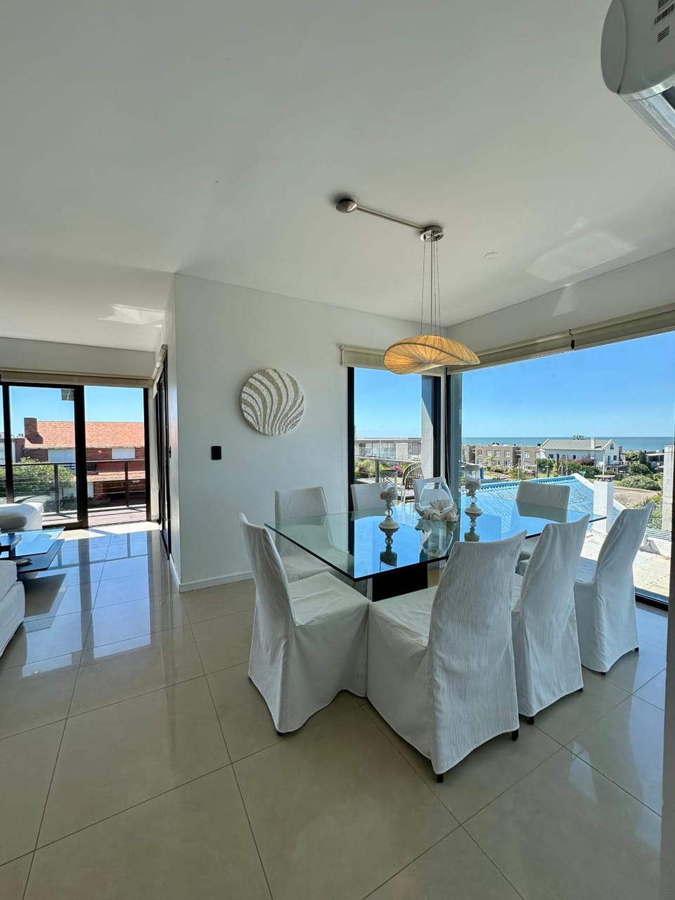 Natural landscape, View (from property/room), Balcony/Terrace, Dining area, Sea view