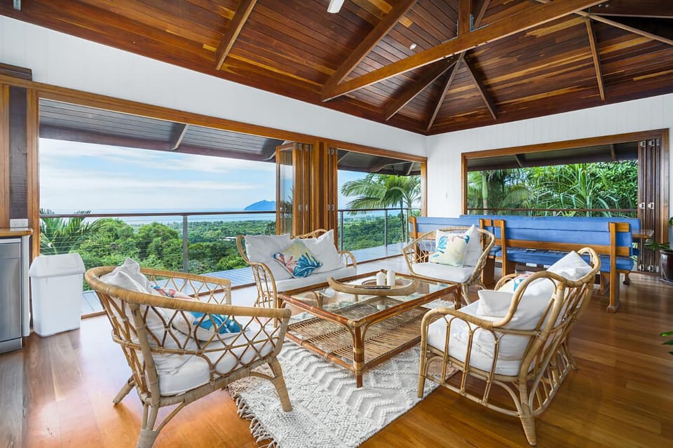 Stu s Lookout House in Wongaling Beach