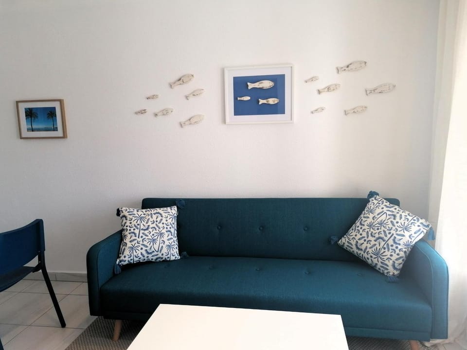 Apartamento en Segunda Línea de Playa con Terraza, WIFI y Parking en Santa Margarita - ES-258-120 Apartment in Roses