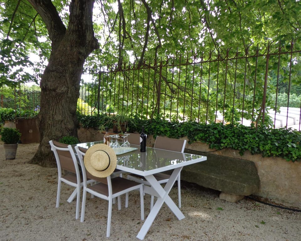 Domaine Les Rivales Apartment in Cavaillon