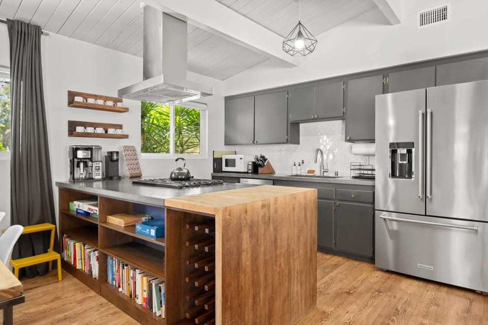 Agua Dulce - Mid Century Oasis - Pool &Hot Tub House in Casa De Oro-Mount