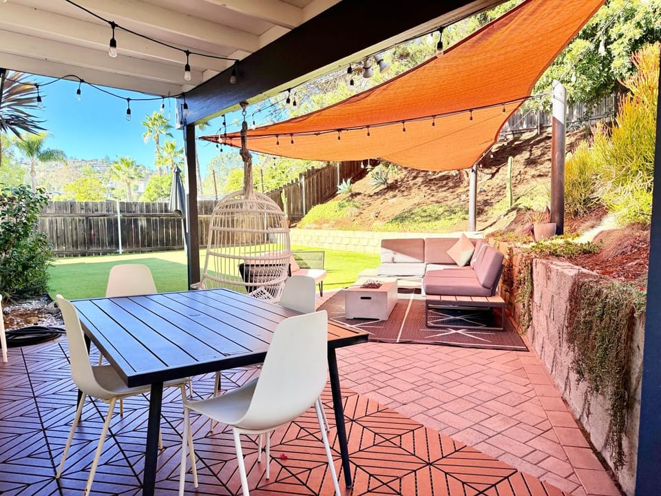 Echo by Coast to Cactus - Family-Friendly Home House in La Mesa