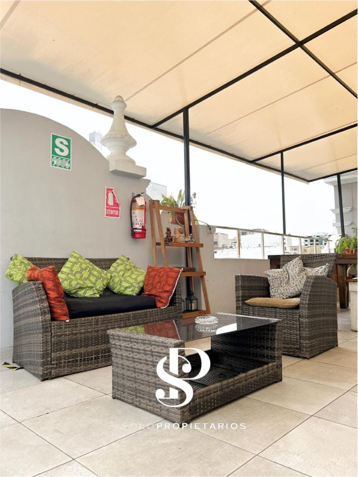 Seating area