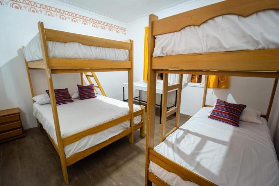 Bed, Photo of the whole room, bunk bed