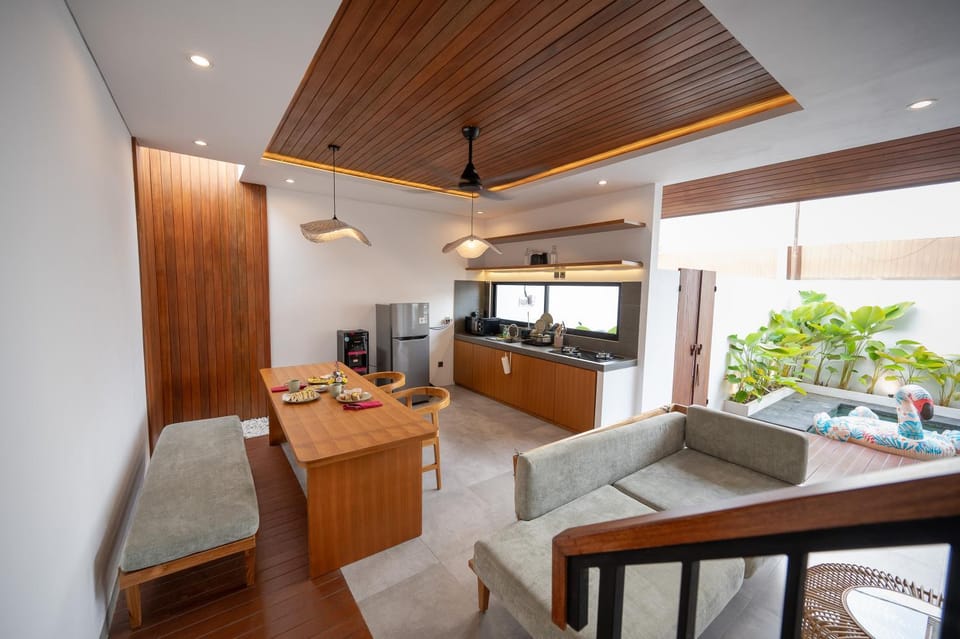 Kitchen or kitchenette, Living room, Seating area, Dining area, minibar, kitchen