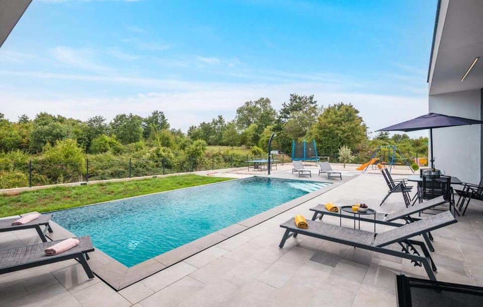 Natural landscape, Swimming pool, sunbed