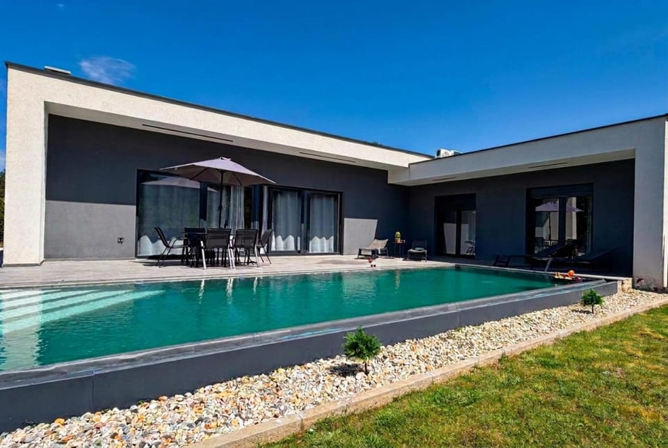 Day, Pool view, Swimming pool