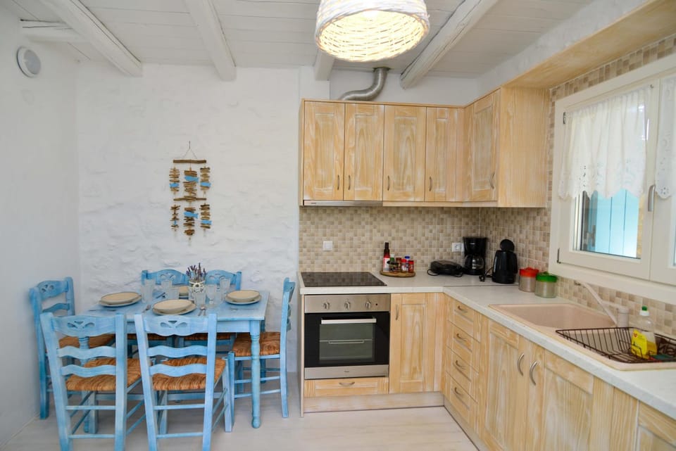 Coffee/tea facilities, Kitchen or kitchenette, Dining area, pet friendly, toaster