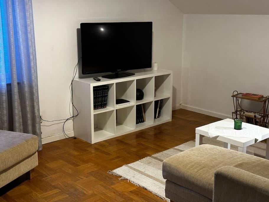 Mysig Takvåning med takfönster Apartment in Sweden