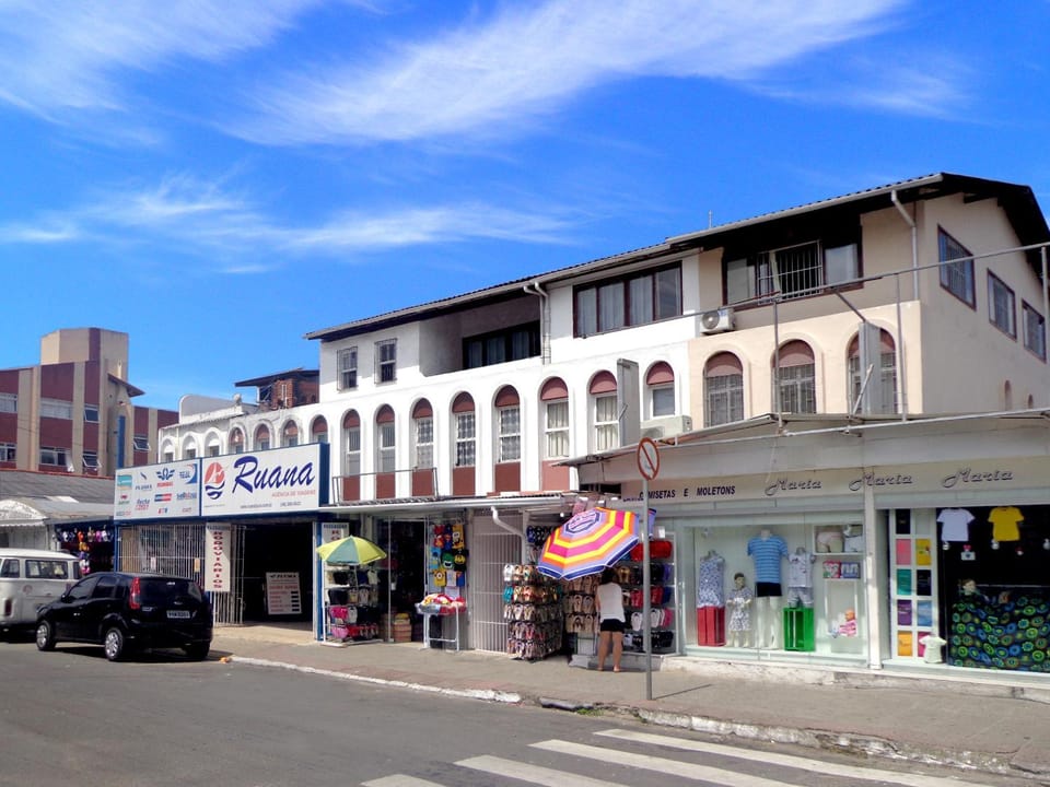 Facade/entrance, Area and facilities