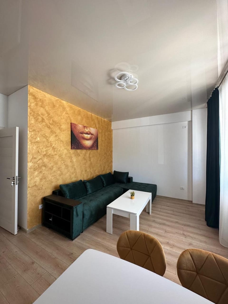 Bed, TV and multimedia, Living room, Seating area, Dining area, Sea view