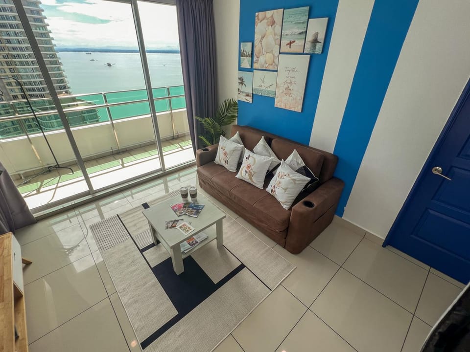 Living room, Sea view