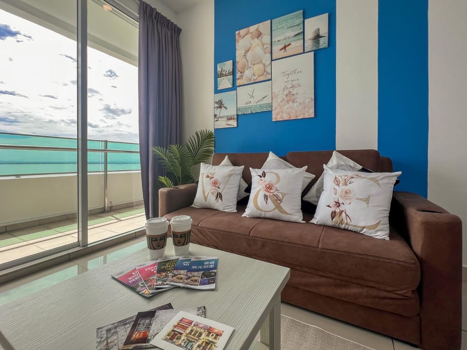 Living room, Sea view