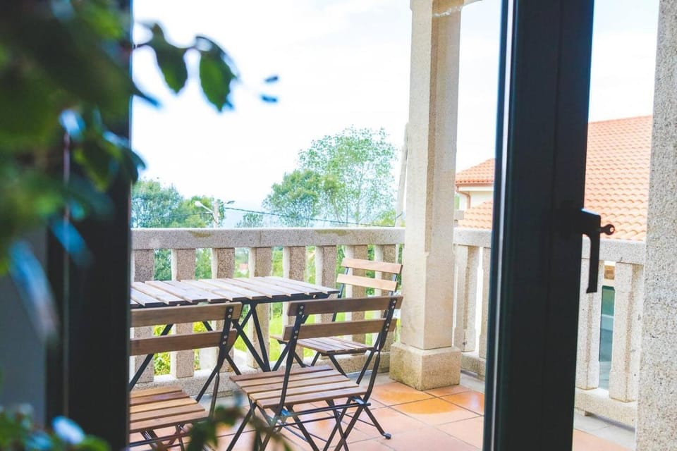 Pantin Beach View Villa Pool Aloha-te Chalet in Galicia