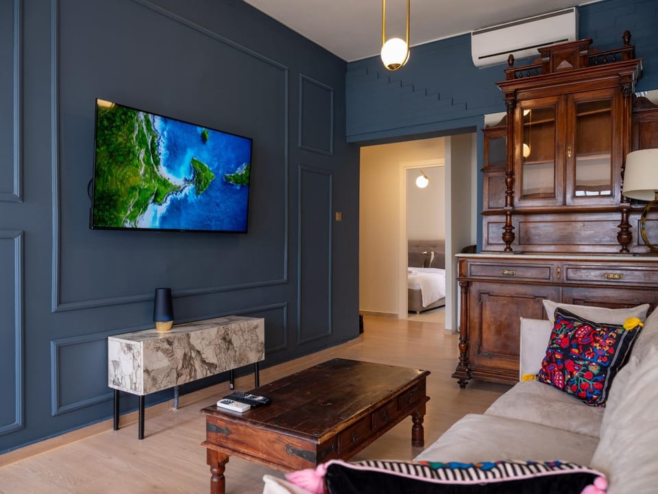 TV and multimedia, Seating area