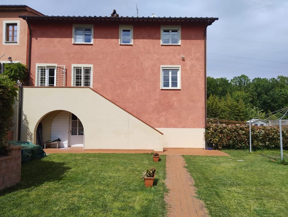 Property building, Spring, Day, Garden, Garden view