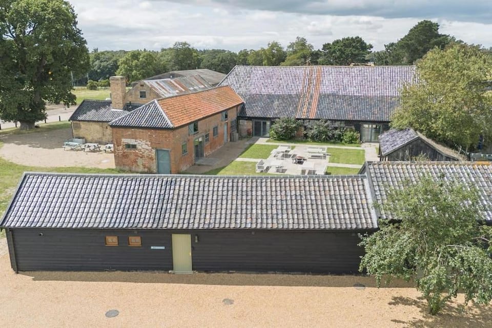 3 Henham Barns House in Suffolk Coastal District