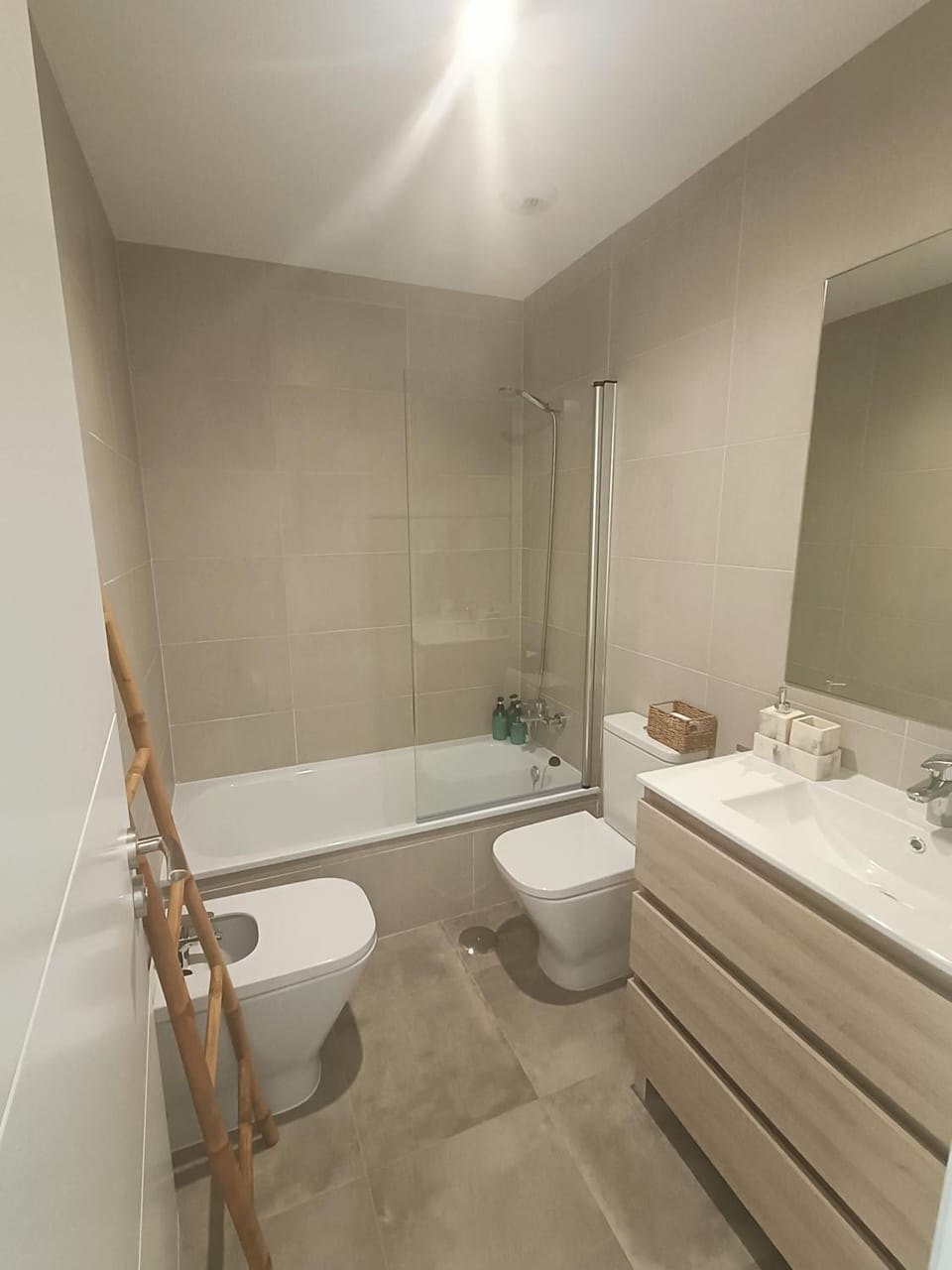 Bathroom, Bath, bidet