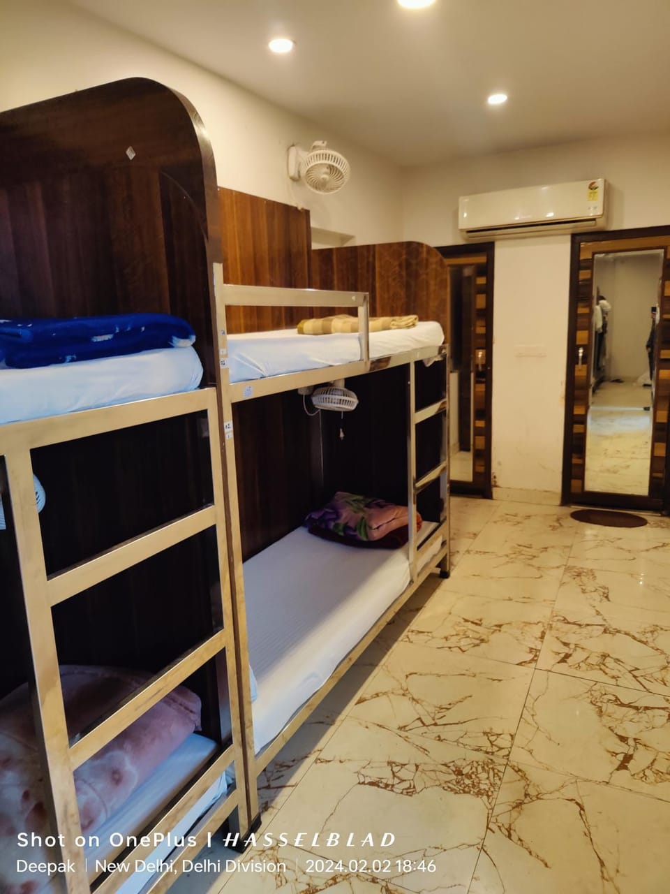 Bed, Bedroom, bunk bed, towels, wardrobe, air conditioner