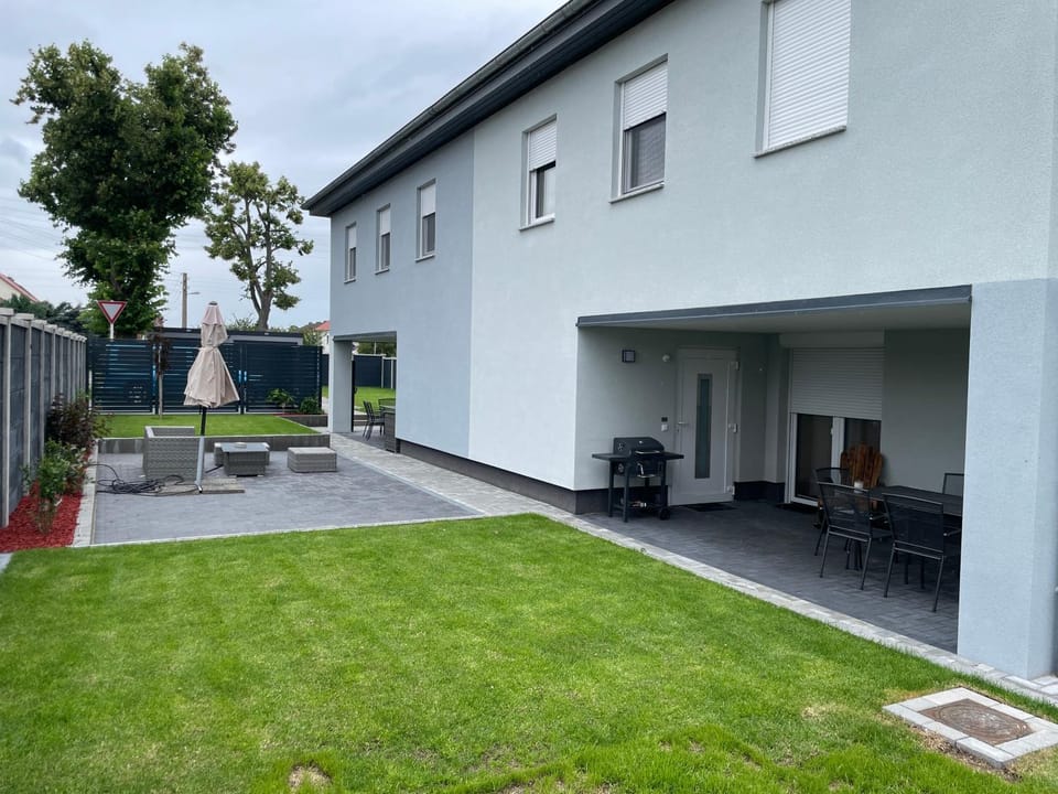 Garden, Balcony/Terrace, Garden view