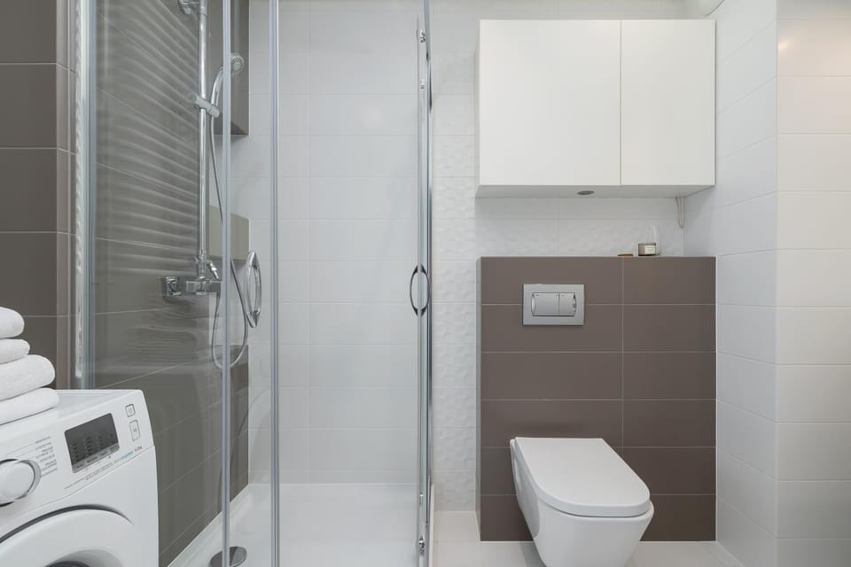 Shower, Toilet, Bathroom, washing machine