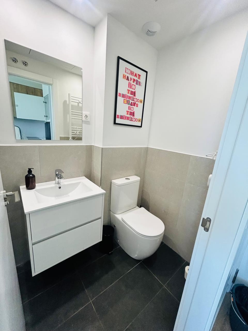 Loft 29 con piscina, terraza, jardín y Netflix Apartment in San Sebastián de los Reyes
