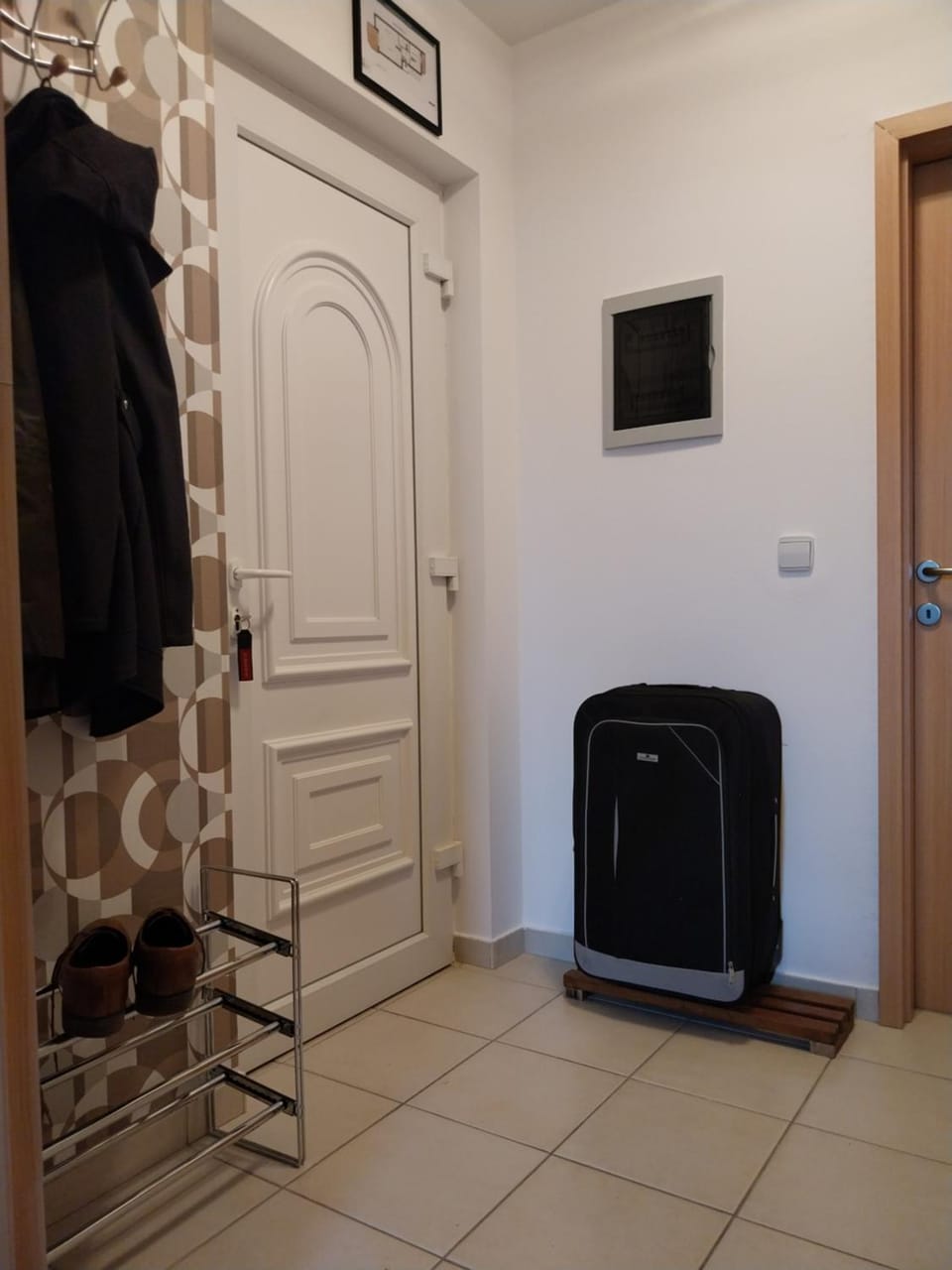 Facade/entrance, Photo of the whole room