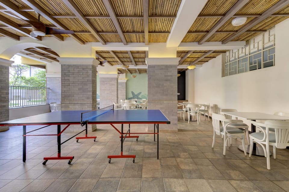 Game Room, Table tennis, Table tennis