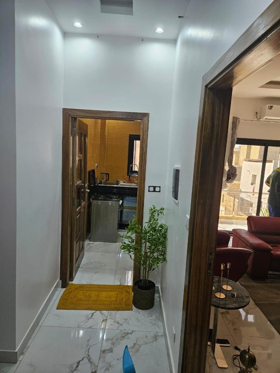 Studio meublé Dakar Sénégal, Chambre , salon , toilette et cuisine séparés Apartment in Dakar