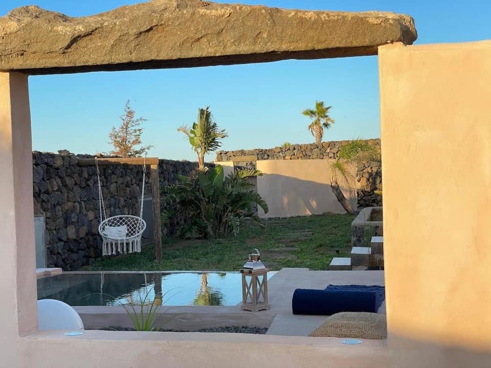 Dammuso Elisir Rosa - Jacuzzi e Giardino Privati House in Pantelleria