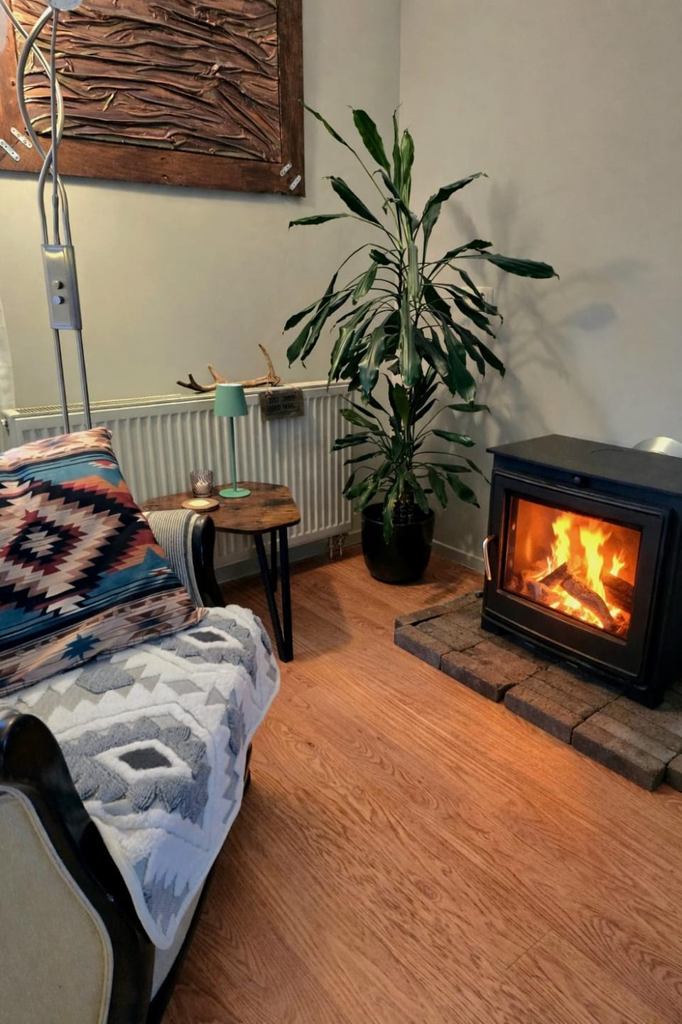Living room, Seating area, fireplace