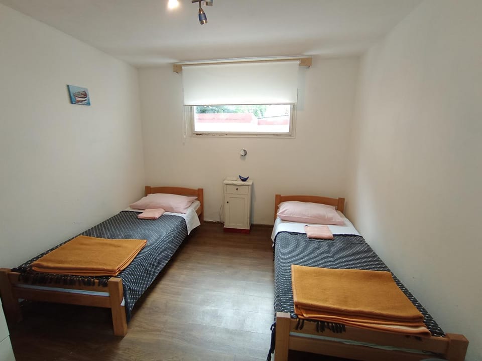Simple room for 2 with bathroom close to the sea Apartment in Primorje-Gorski Kotar County