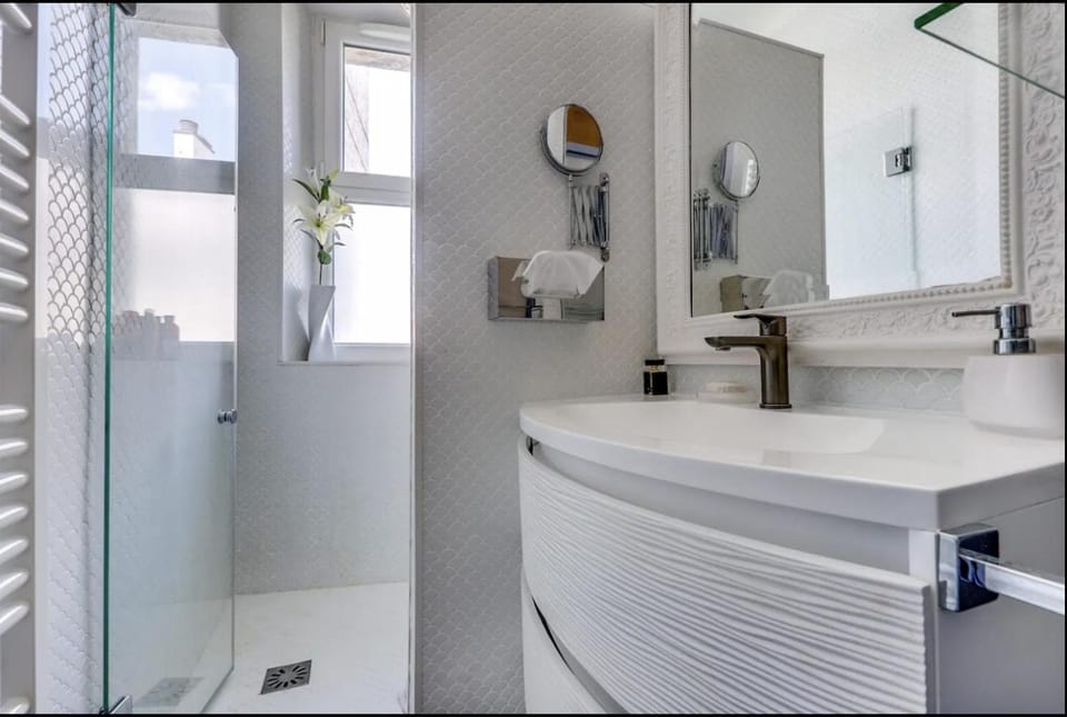 Le Rêve d'Ava - Lumineux & Proche Tour Eiffel by Mon Petit Faré Apartment in Paris