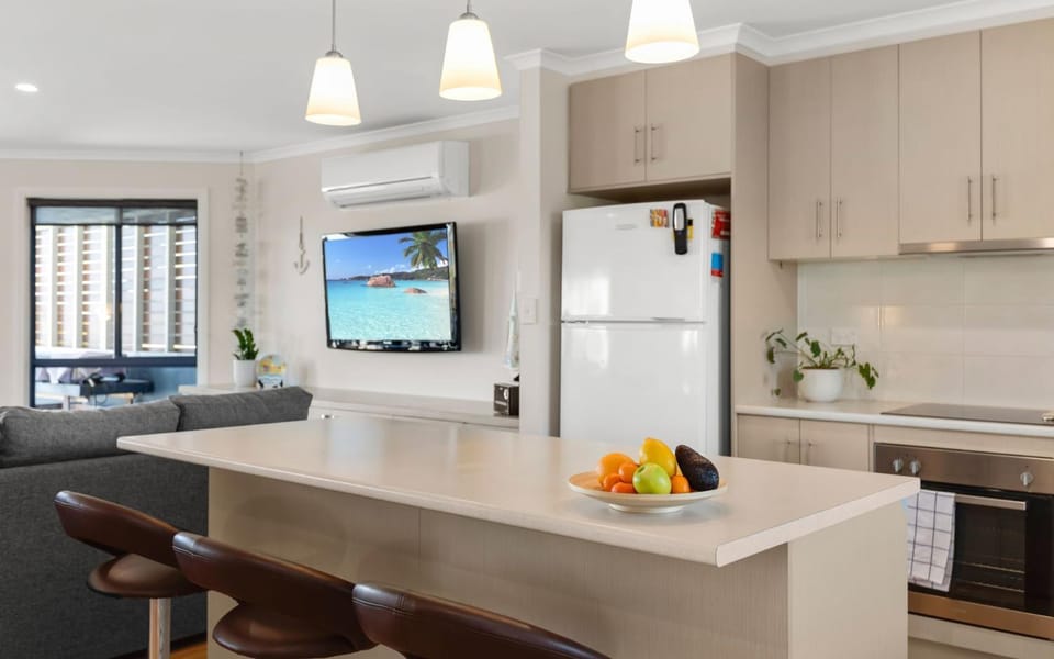 Lazy Days - 7 Nereus Drive House in Normanville