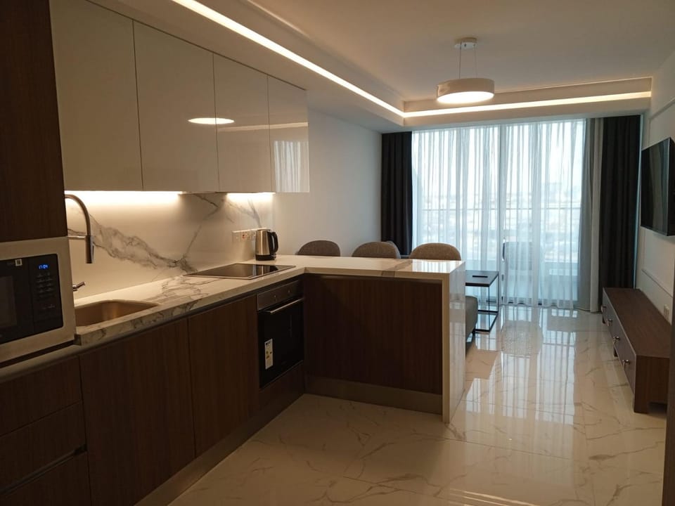 Kitchen or kitchenette, Photo of the whole room, Dining area