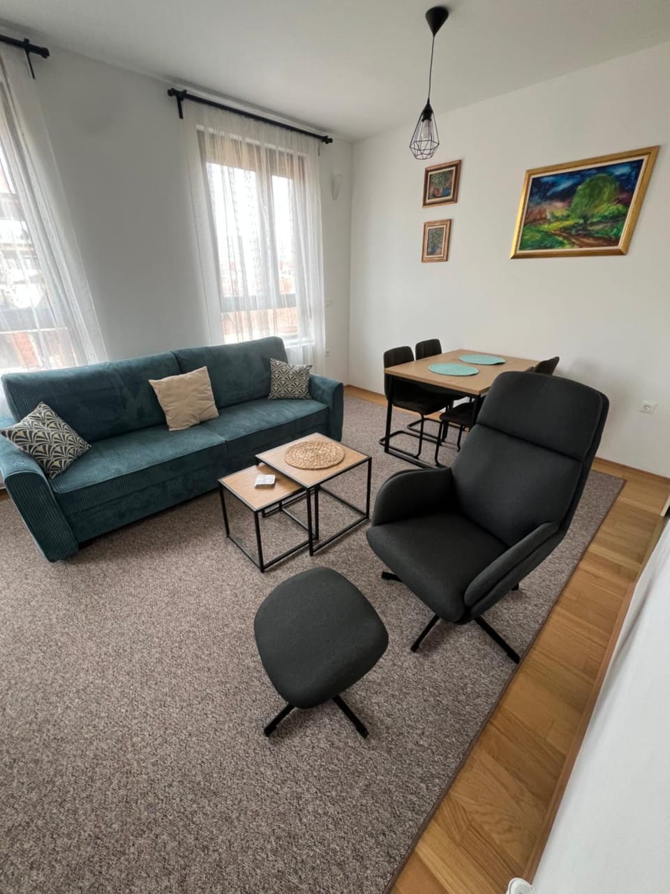 Living room, Seating area